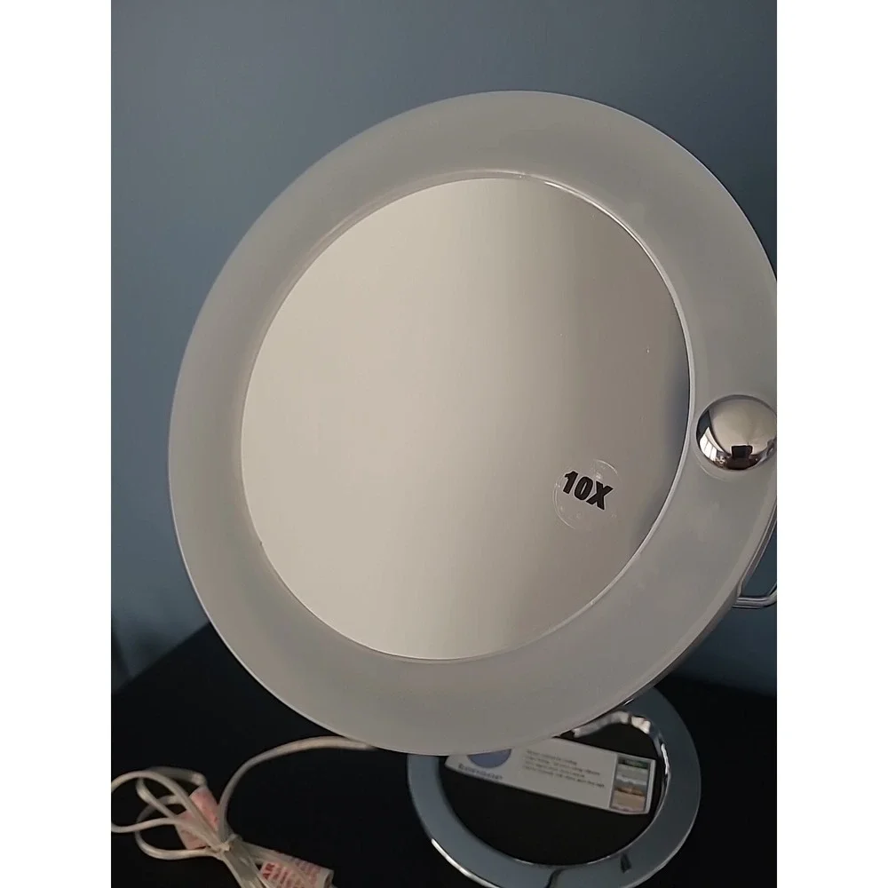 Tensor Full Spectrum Cosmetic Lamp With Magnifying 10X  Mirror FSM‎ 105